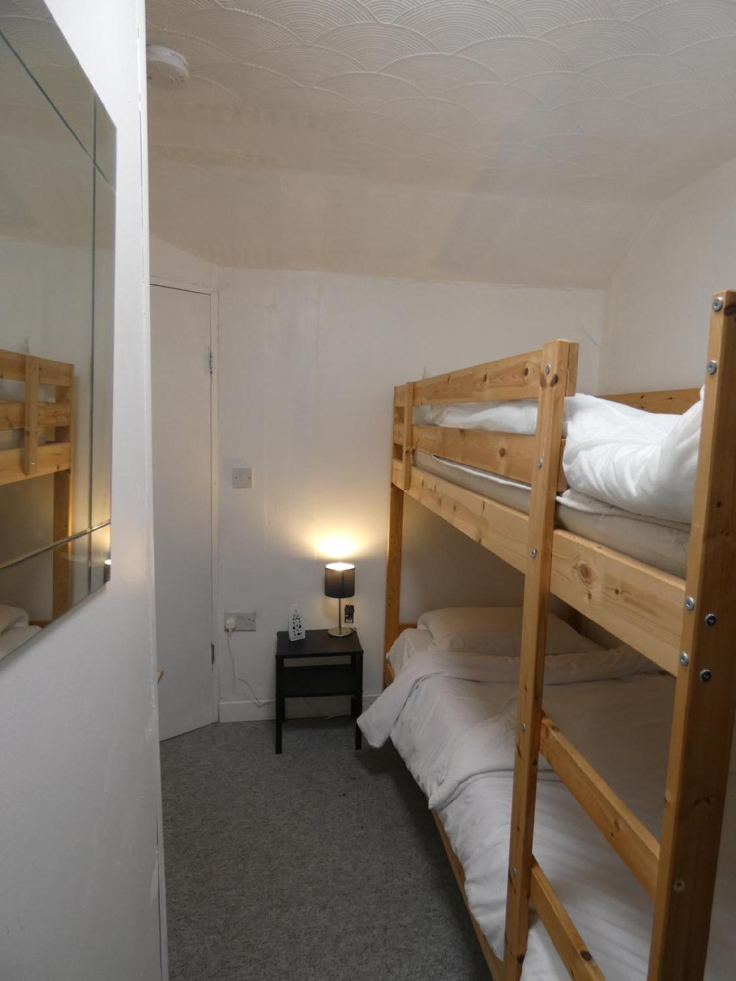 Bridge Street En Suite Rooms Merthyr Tydfil Exteriör bild
